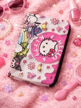 Hello Kitty Pink and White Character Zip Case 3 Bags